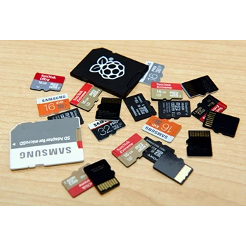 digital-camera-memory-card (86)-4707326-23665.webp